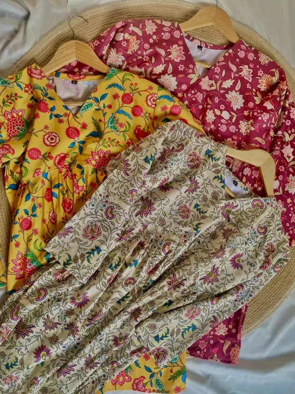 Joypuri Printed Women’s Top – V Neck & Slim Sleeve Design